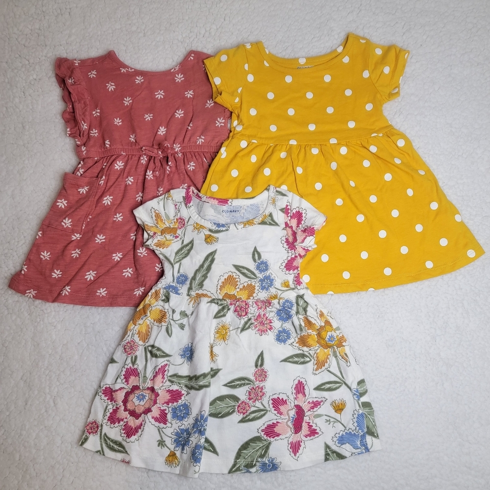 Old Navy bundle baby girl dresses.